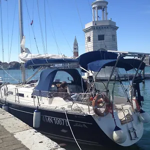 Luxury House Boat Italië